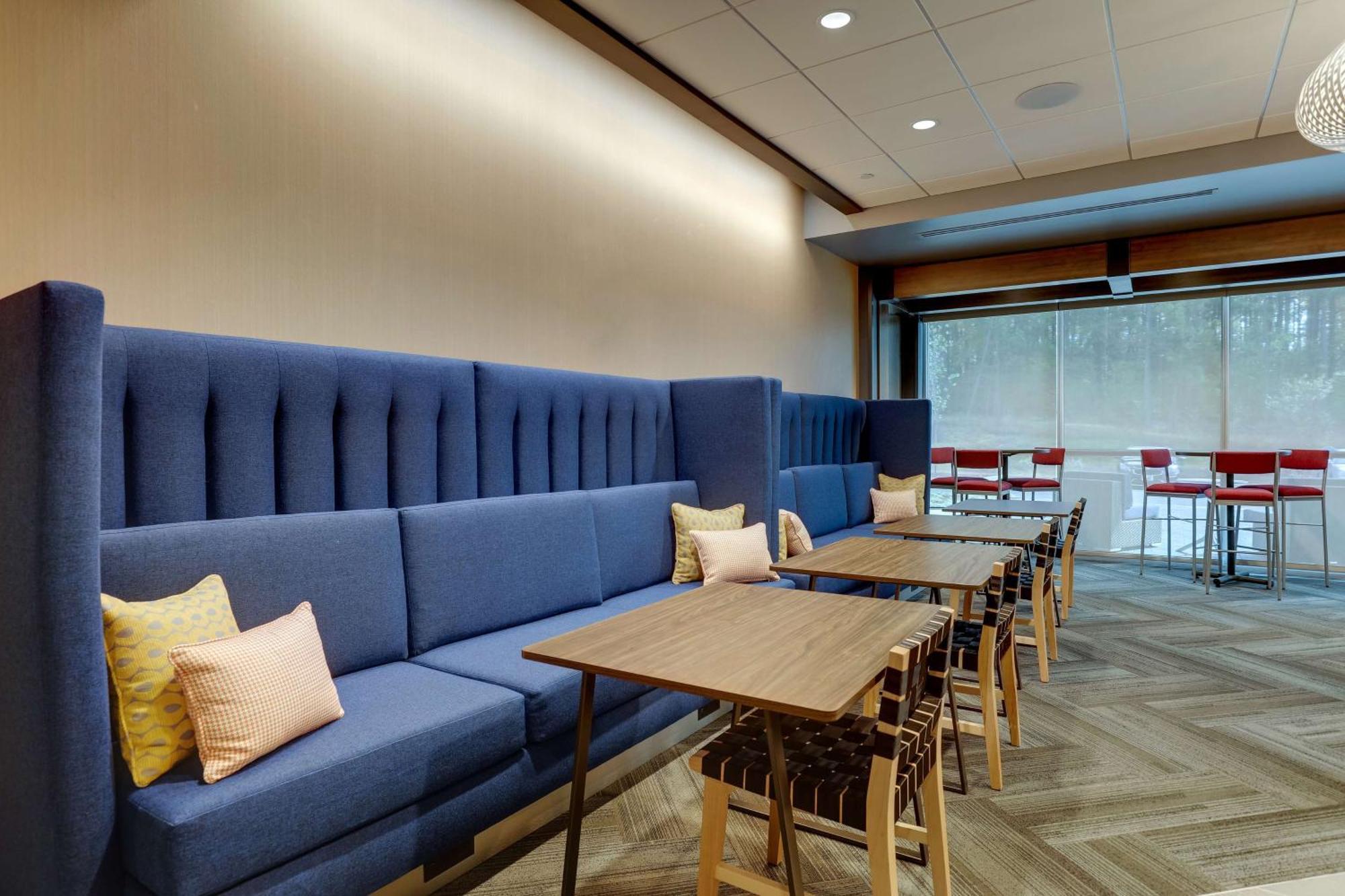 Hotel Tru By Hilton Raleigh 3*