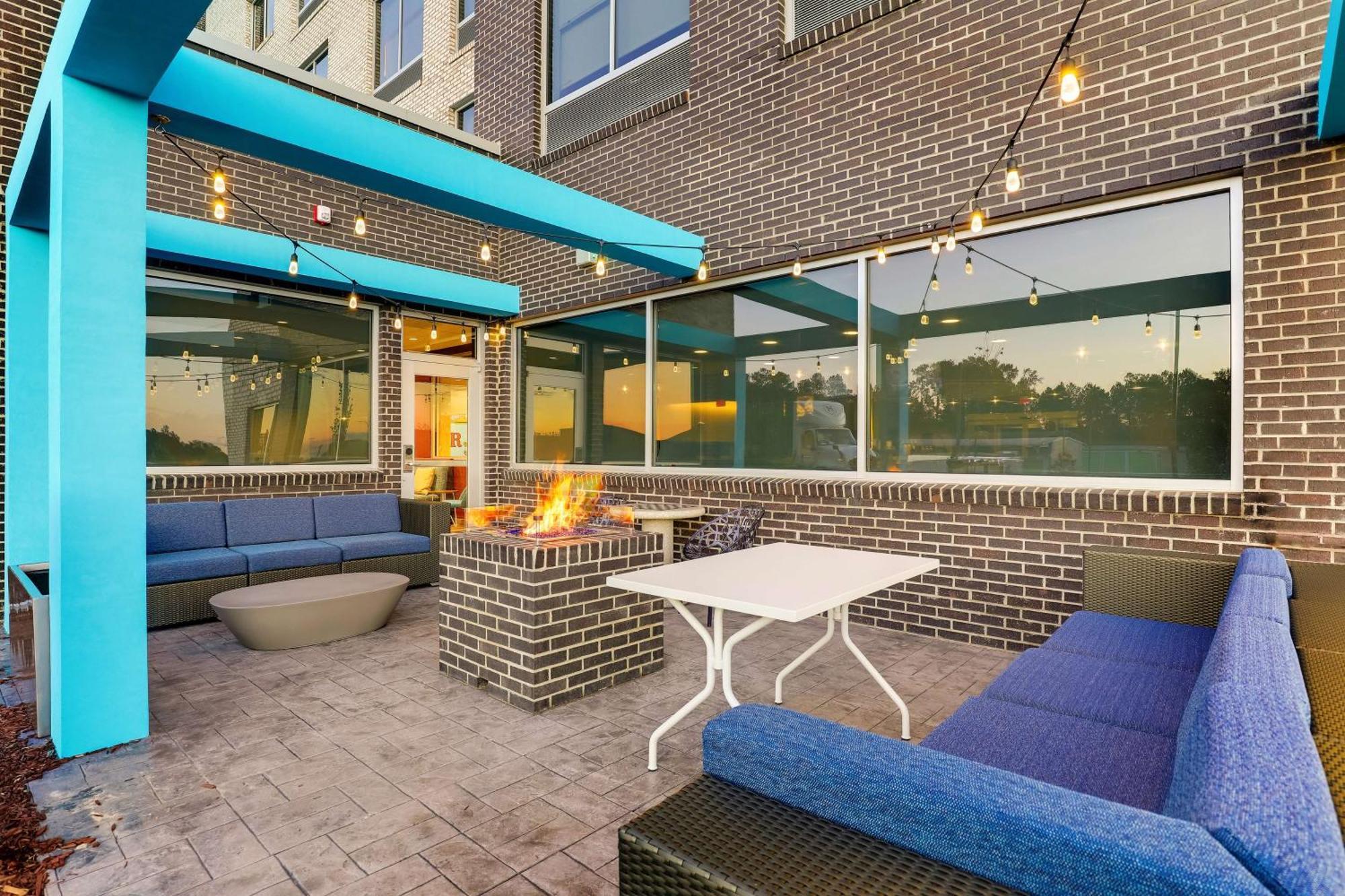 Tru By Hilton Raleigh Hotel 3*